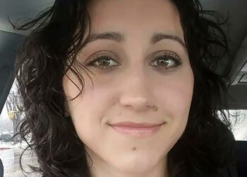 Colorado mom drugged, fatally shot and stabbed 2 of her kids before fleeing to U.K., prosecutors say