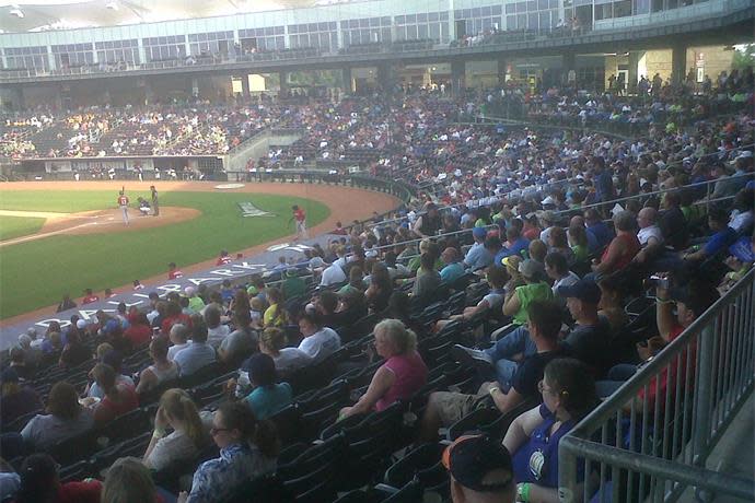 Walmart Shareholders And Associates Pack Arvest Ballpark_7023021360995780000