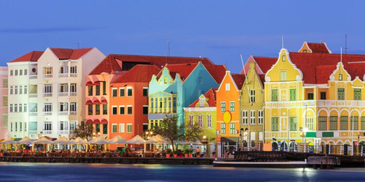 Curacao Travel Guide, News and Information