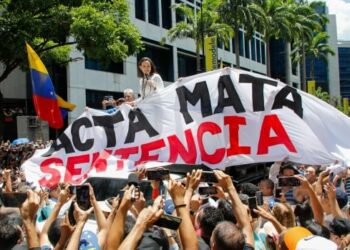 Canada still hasn't recognized the likely winner of Venezuela's election — Venezuelans want to know why