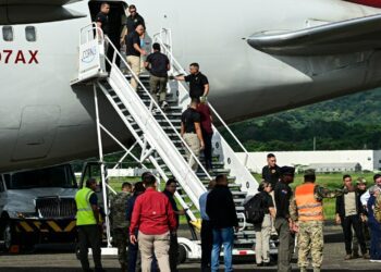 Panama Deports 130 "Irregular" Indian Migrants Under Deal With US