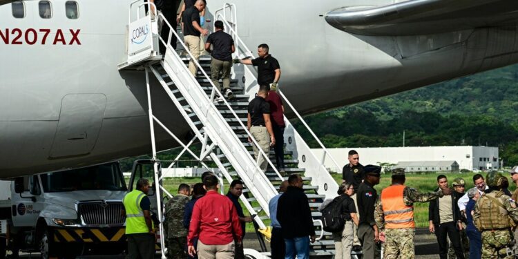 Panama Deports 130 "Irregular" Indian Migrants Under Deal With US