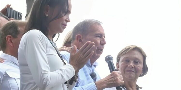 Washington presses regional governments to secure Maduro’s ouster in Venezuela