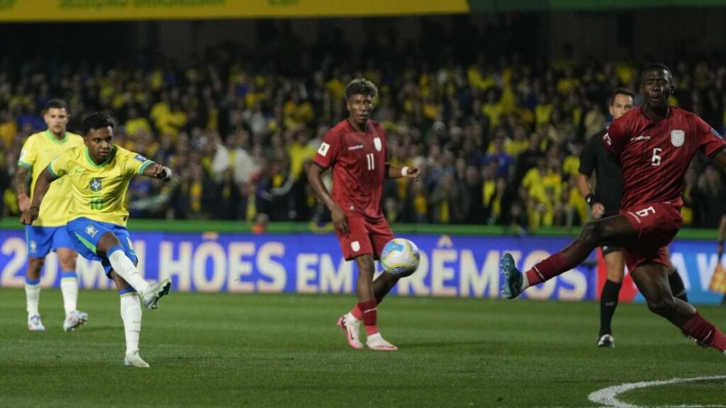 Brazil back on winners' list, Suarez farewells Uruguay