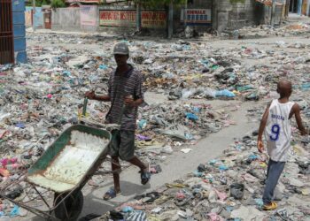 Blinken visits Dominican Republic as talks with president focus on economy and Haiti