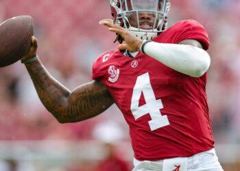 How to watch the South Florida vs. Alabama NCAA college football game today: Livestream options, more