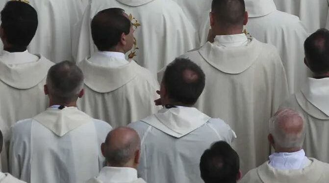 Ortega dictatorship in Nicaragua deports group of foreign priests and nuns