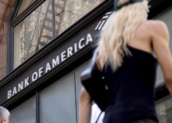 Bank of America ups minimum hourly pay to $24 in US