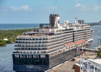 Holland America Line Drops Cruise Deposits to $1, but Only for Today