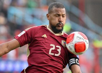 Venezuela&#039;s forward Salomon Rondon controls the ball during the 2026 FIFA World Cup South American qualifiers ahead of the Venezuela vs Uruguay live stream