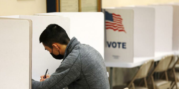 88% of Asian Americans in California plan to vote, but half aren’t being contacted, they say