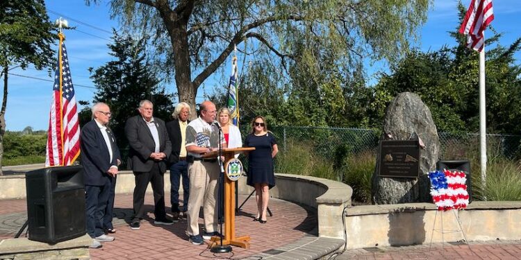 At 9-11 ceremony, an appeal for unity in America