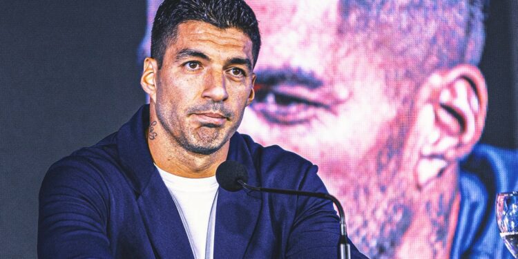 Luis Suárez retires from Uruguay's national team at age 37