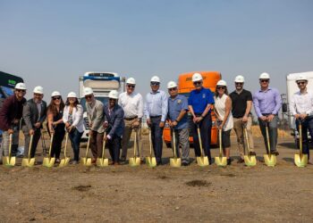 Daimler Truck JV breaks ground on e-CV charging corridor in US