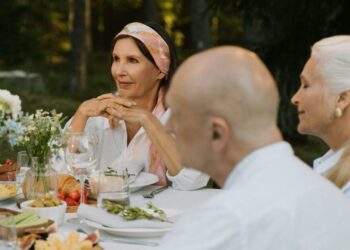 Eating Like a Blue Zoner Could Help With America’s Loneliness Epidemic