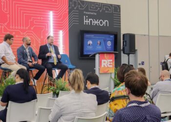 U.S. Solar Manufacturing Generates More Than Electricity