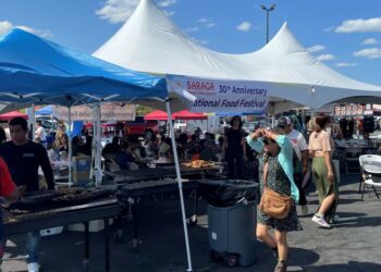 Saraga International Grocery celebrates 30 years at westside location