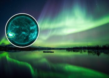 'Very Strong' Solar Flare Causes Radio Blackout as Auroras Forecast Over US