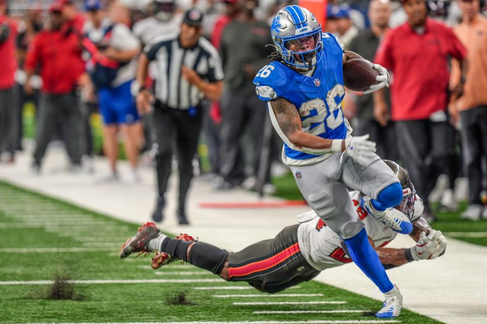 Detroit Lions running back Jahmyr Gibbs (26) runs for 23 yards before going out of bounds at the Tampa Bay 13 yard line, during the second half of the N.F.L. game against the Tampa Bay Buccaneers at Ford Field in Detroit on Sunday, Sept. 15, 2024. Bucaneers won 20-16.