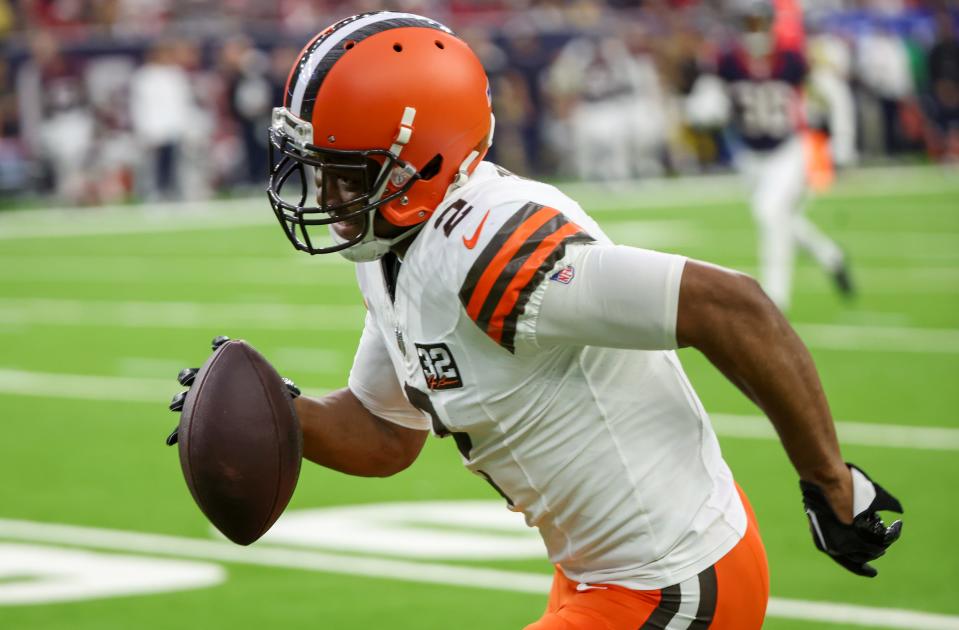 Dec 24, 2023; Houston, Texas, USA; Cleveland Browns wide receiver Amari Cooper (2) runs for a touchdown after a catch against the Houston Texans in the second quarter at NRG Stadium. Mandatory Credit: Thomas Shea-USA TODAY Sports