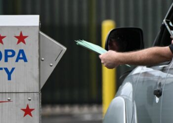 Arizona officials race to fix ‘clerical error’ for voters who haven’t proved citizenship