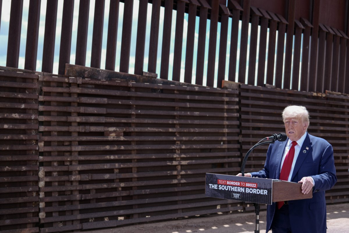 Donald Trump at US Mexico border