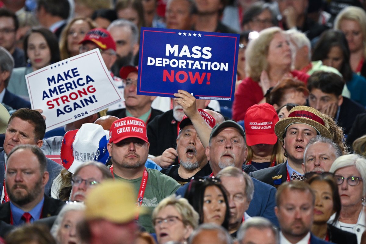 RNC mass deportation signs