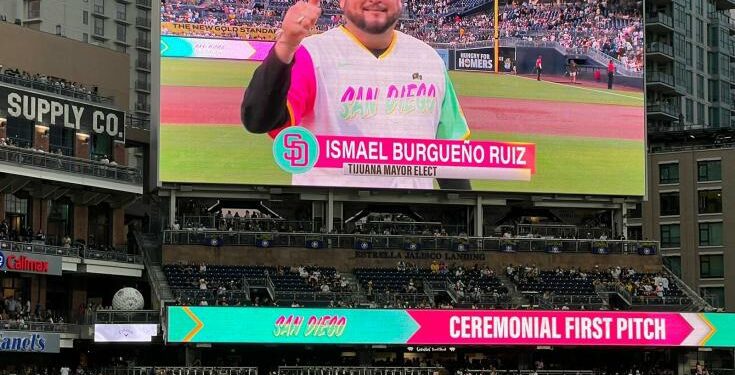Tijuana's mayor-elect, Ismael Burgueño, throws first pitch at San Diego Padres game