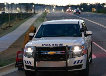 Four killed, dozens injured in Alabama mass shooting