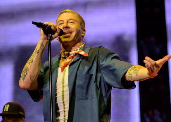 Macklemore tells Seattle crowd 'f--- America' at concert donating to UNRWA