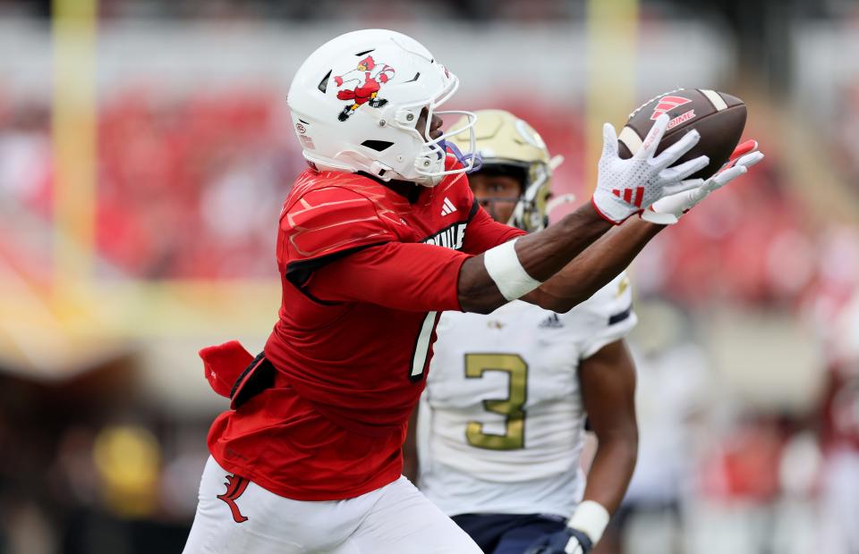 LOUISVILLE, KENTUCKY - SEPTEMBER 21: Ja'Corey Brooks #1of the Louisville Cardinals catches a pass for a touchdown against the Georgia Tech Yellow Jackets at L&N Federal Credit Union Stadium on September 21, 2024 in Louisville, Kentucky. (Photo by Andy Lyons/Getty Images)