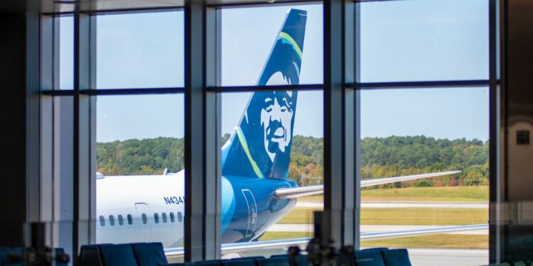 Alaska Airlines Reshuffles Cargo Division Leadership Following Hawaiian Airlines Acquisition