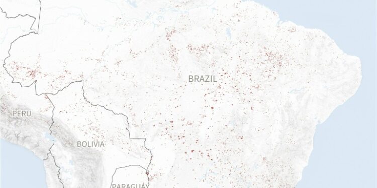 Map of South America showing estimated areas burnt by wildfires since September 6 (Jean-Michel CORNU)