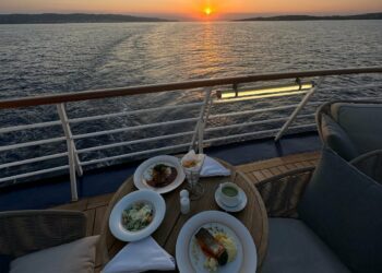 A Black Girl's Guide To Booking Your First Foodie Cruise