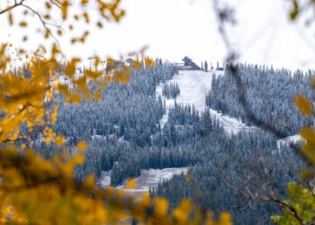 The 2024-25 ski season could be a ‘weak’ La Nina in Colorado. See how snow levels fared the last 6 times that happened.