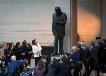 Johnny Cash's statue unveiled at US Capitol