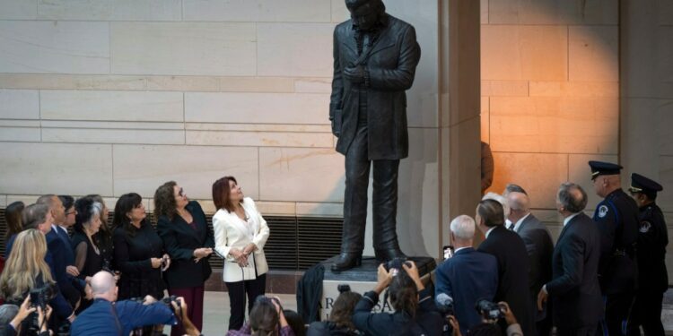 Johnny Cash's statue unveiled at US Capitol