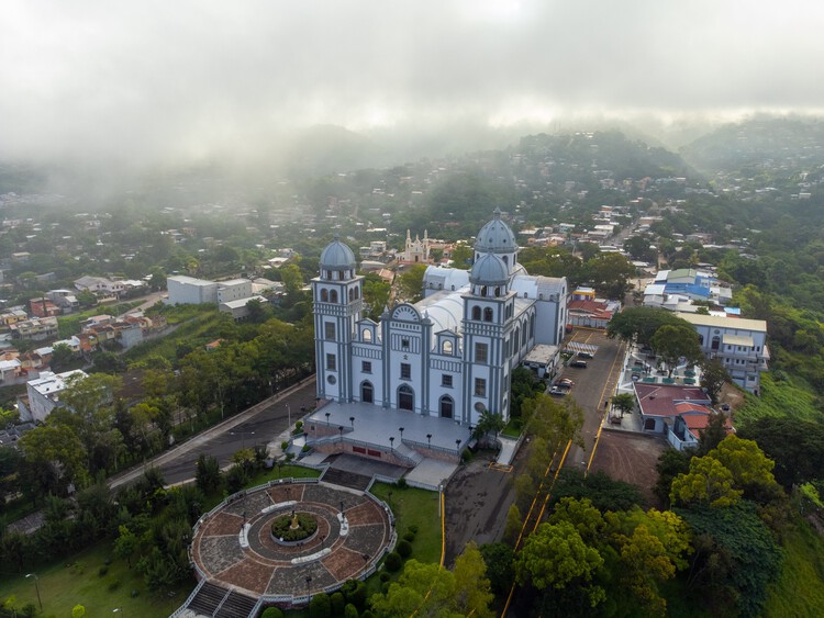 Tegucigalpa Architecture City Guide: 18 Landmarks to Explore the Capital of Honduras - Image 17 of 19