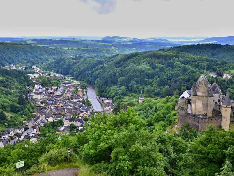 How 36 Luxembourgers Defended Vianden Castle Against 250 Waffen-SS