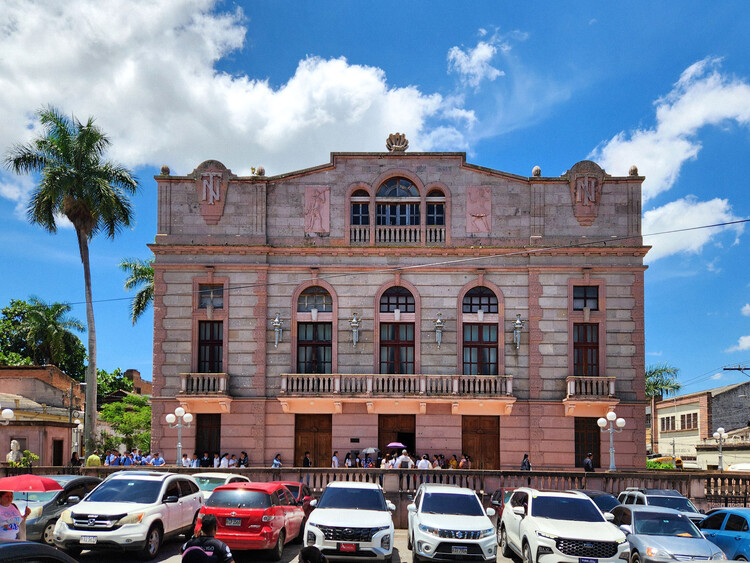 Tegucigalpa Architecture City Guide: 18 Landmarks to Explore the Capital of Honduras - Image 11 of 19