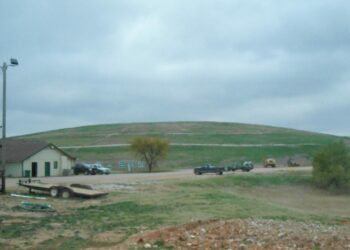 In growing Northwest Arkansas, some Tontitown residents fear the area’s lone landfill poses health risks