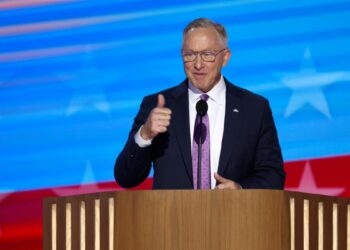 3 reasons Mesa mayor likes Harris' economic plan for Arizona