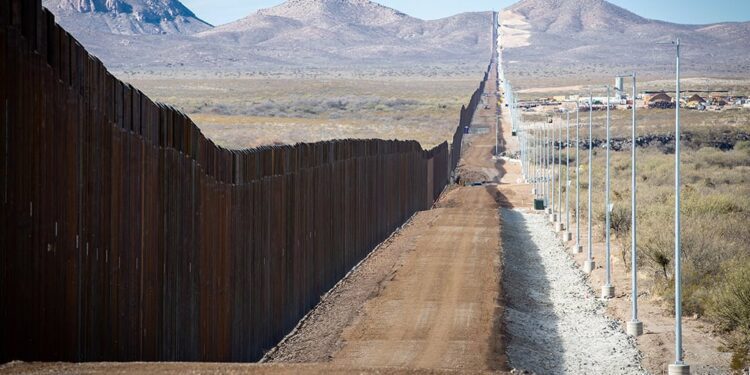 Kamala Harris heads to Douglas to blunt attacks over border security