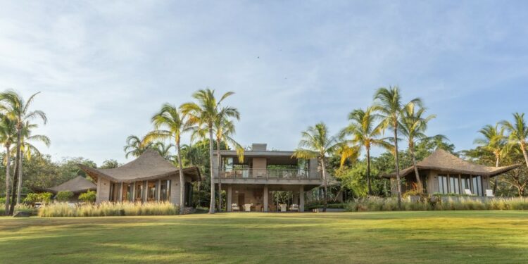 Aerin Lauder’s Idyllic Hideaway Along Panama’s Lush Pacific Coast
