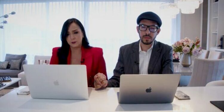 Two journalists who revealed corruption and drug trafficking forced into exile · Global Voices