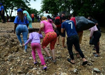 Braving the Darien jungle to flee Maduro's Venezuela