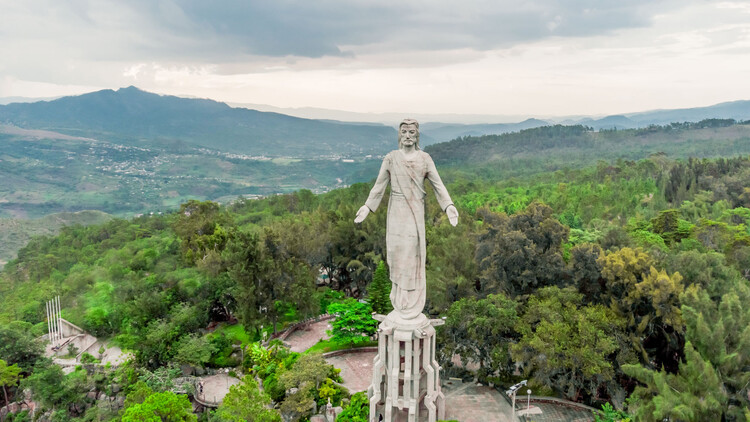 Tegucigalpa Architecture City Guide: 18 Landmarks to Explore the Capital of Honduras - Image 19 of 19