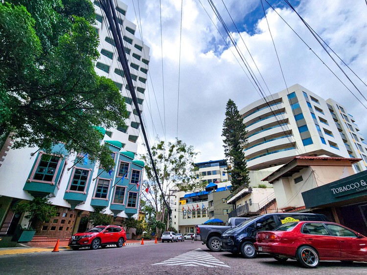 Tegucigalpa Architecture City Guide: 18 Landmarks to Explore the Capital of Honduras - Image 10 of 19