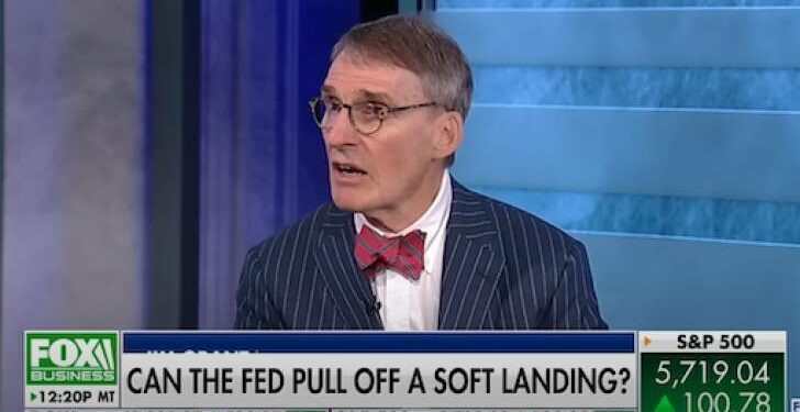 Jim Grant says Warren Buffett is warning us about US stocks by pivoting to this 1 asset class. Should you?