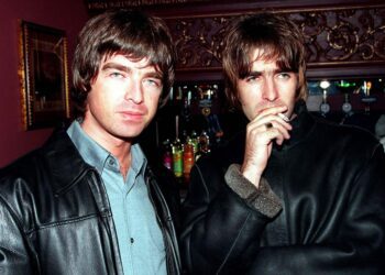 What Year Did Oasis Last Play in America? 2025 Tour Details – Hollywood Life